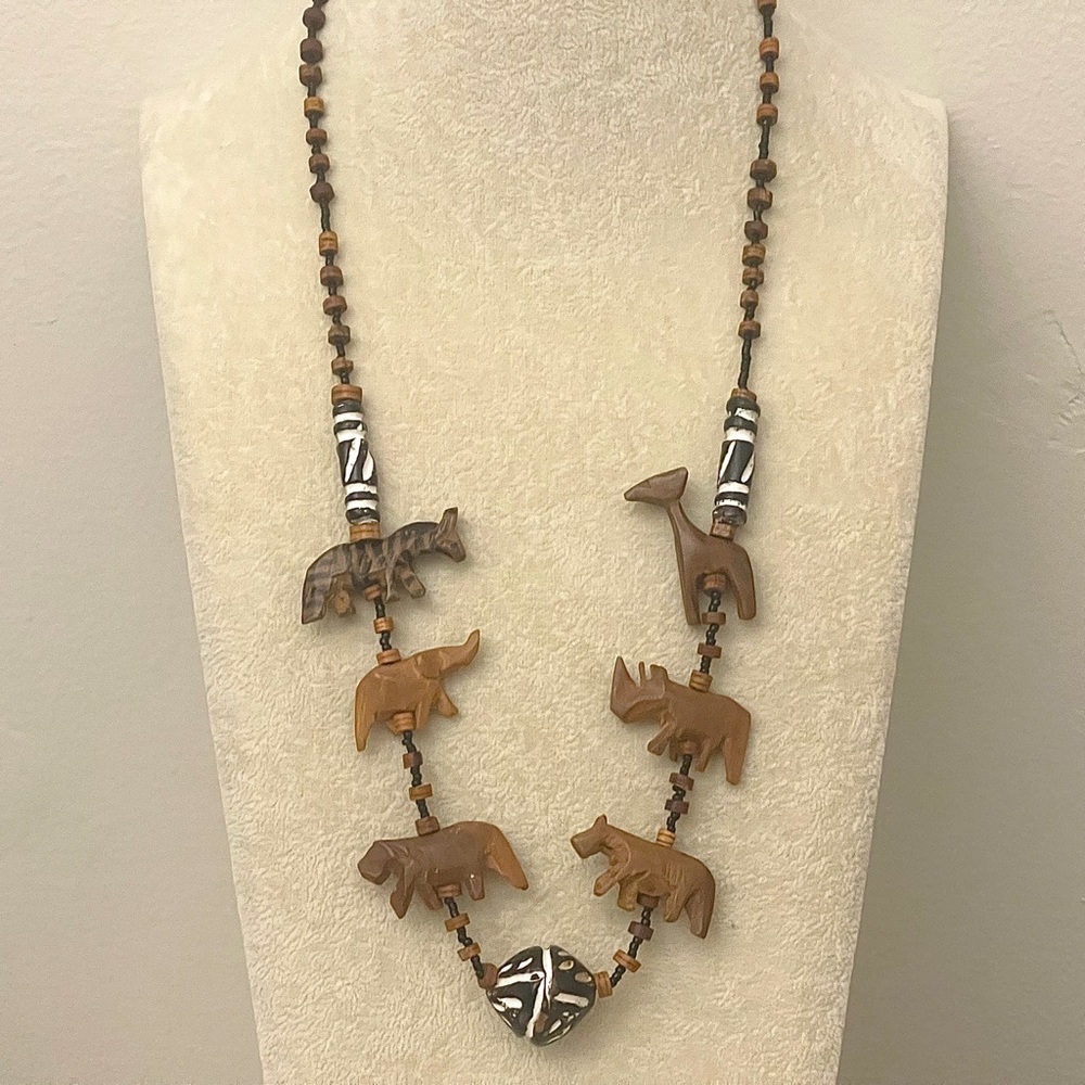 .Vintage African Hand Crafted wooden Safari Animals Necklace.